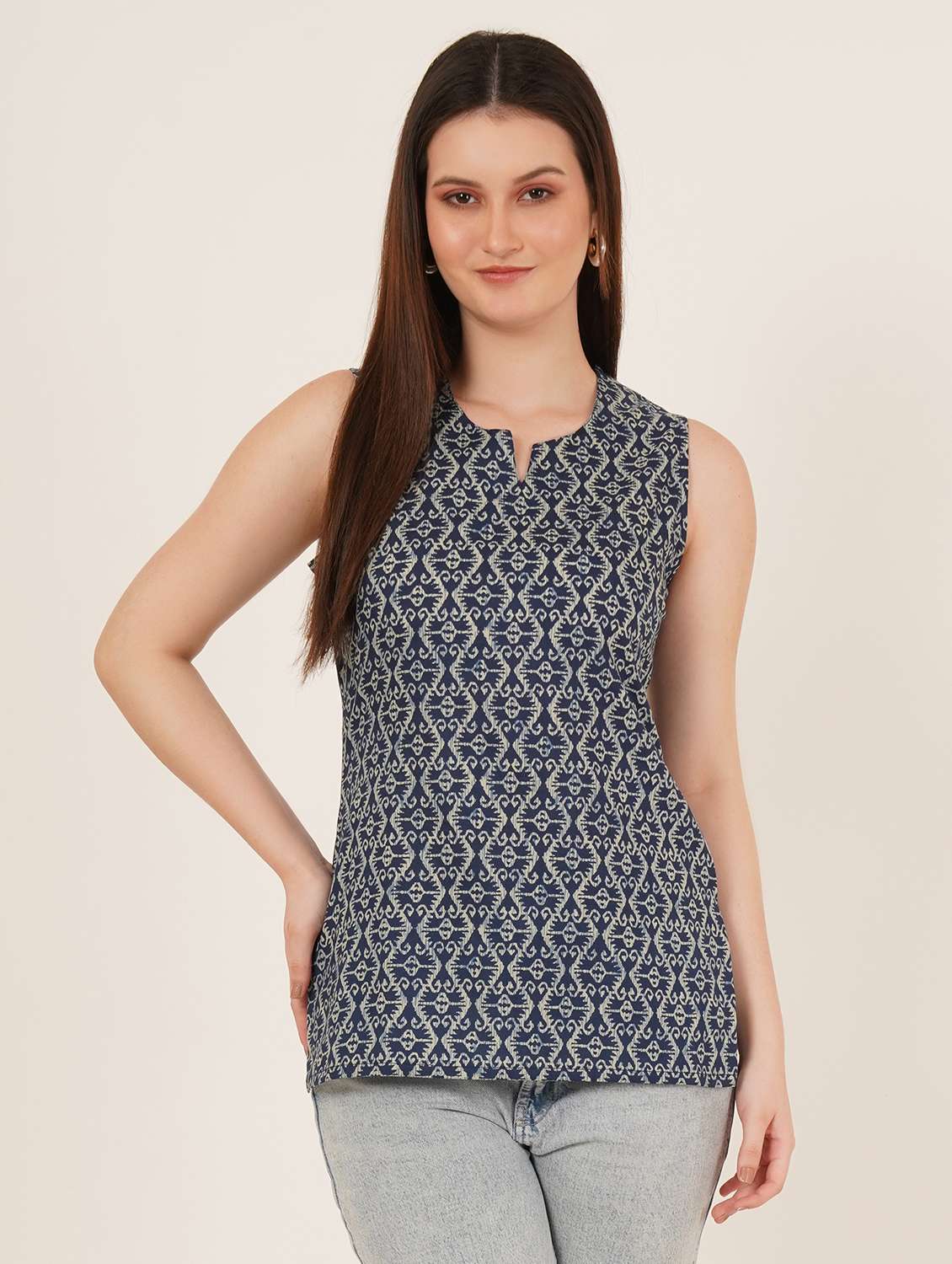 women printed sleeveless straight kurti - 22066249 -  Zoom Image - 0