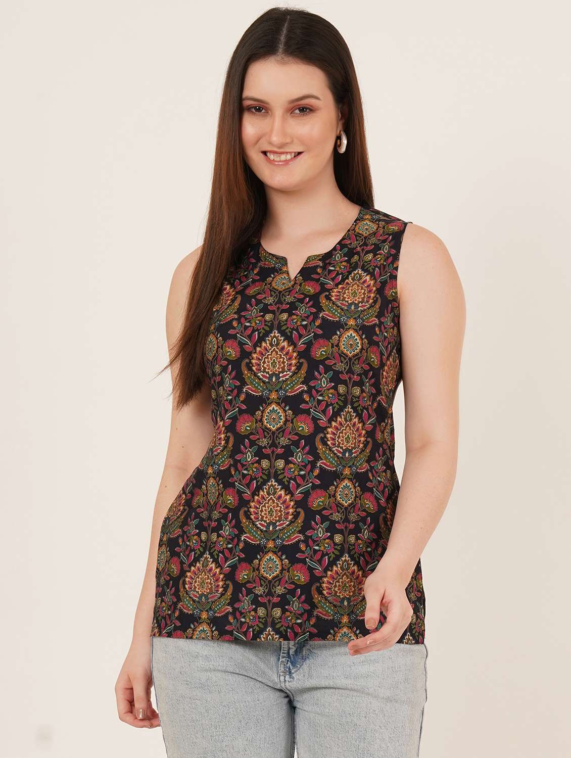 women printed sleeveless straight kurti - 22066250 - Zoom Image - 0