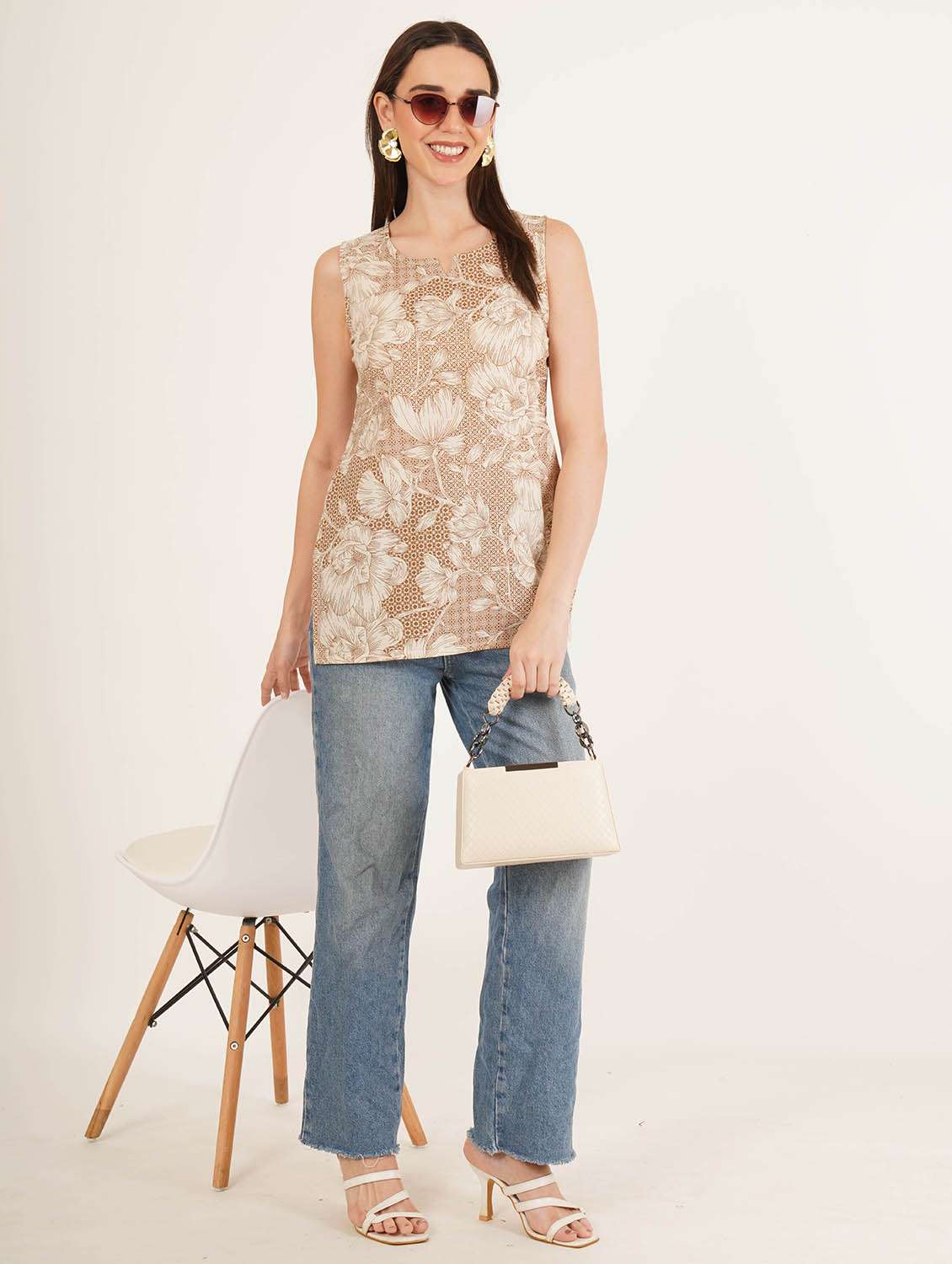 women floral printed sleeveless straight kurti - 22066254 - Standard Image - 5