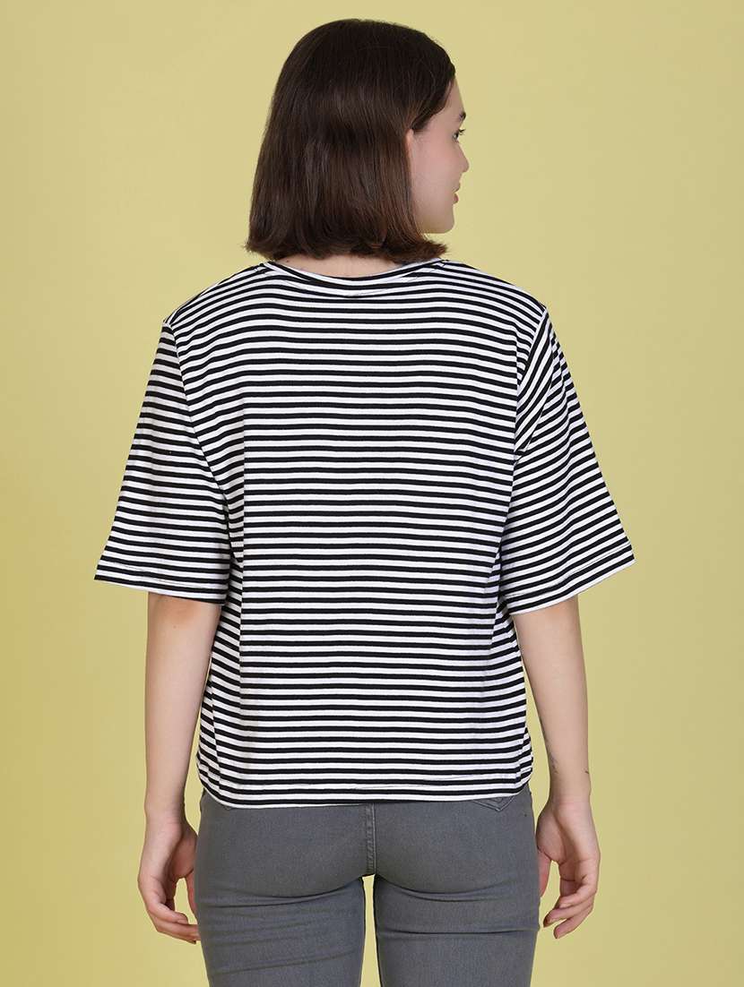 women striped short sleeve oversized t-shirt - 22066267 -  Standard Image - 3