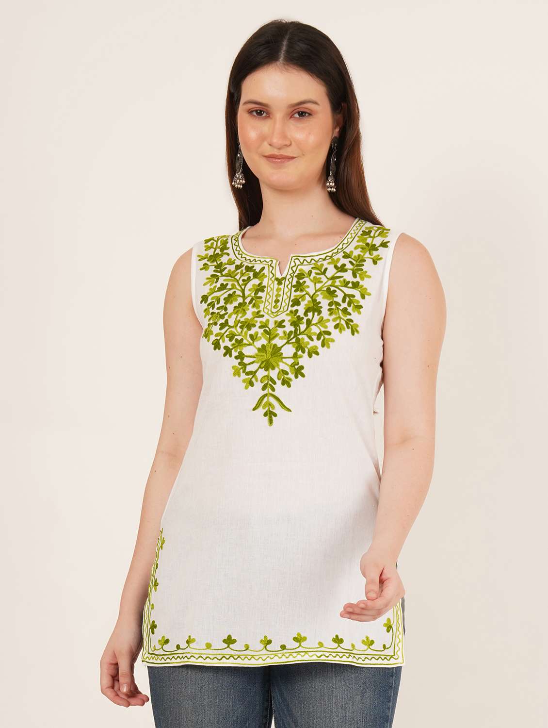 women solid wiith work sleeveless straight kurti