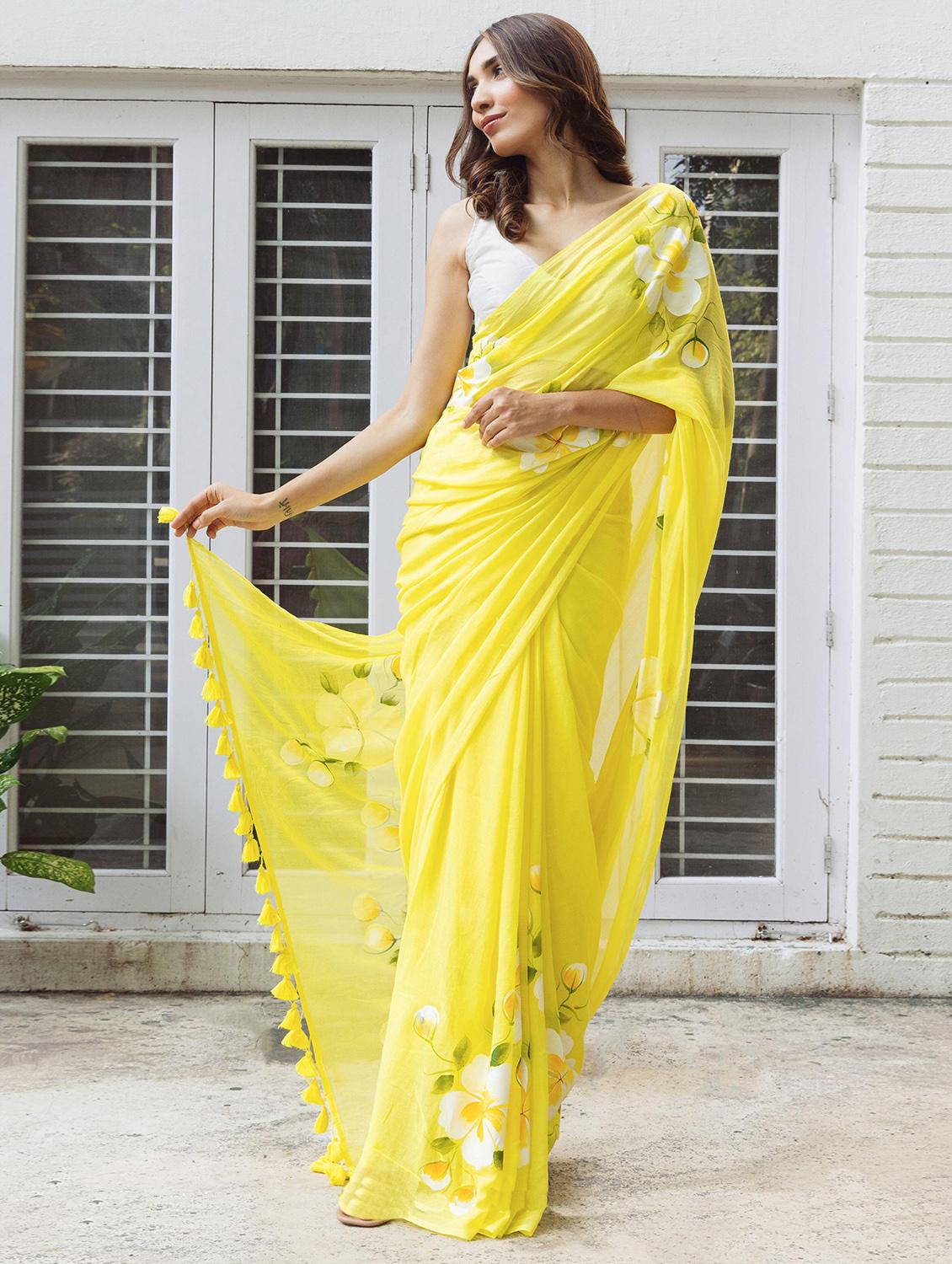 women floral printed saree with blouse - 22066305 - Standard Image - 3