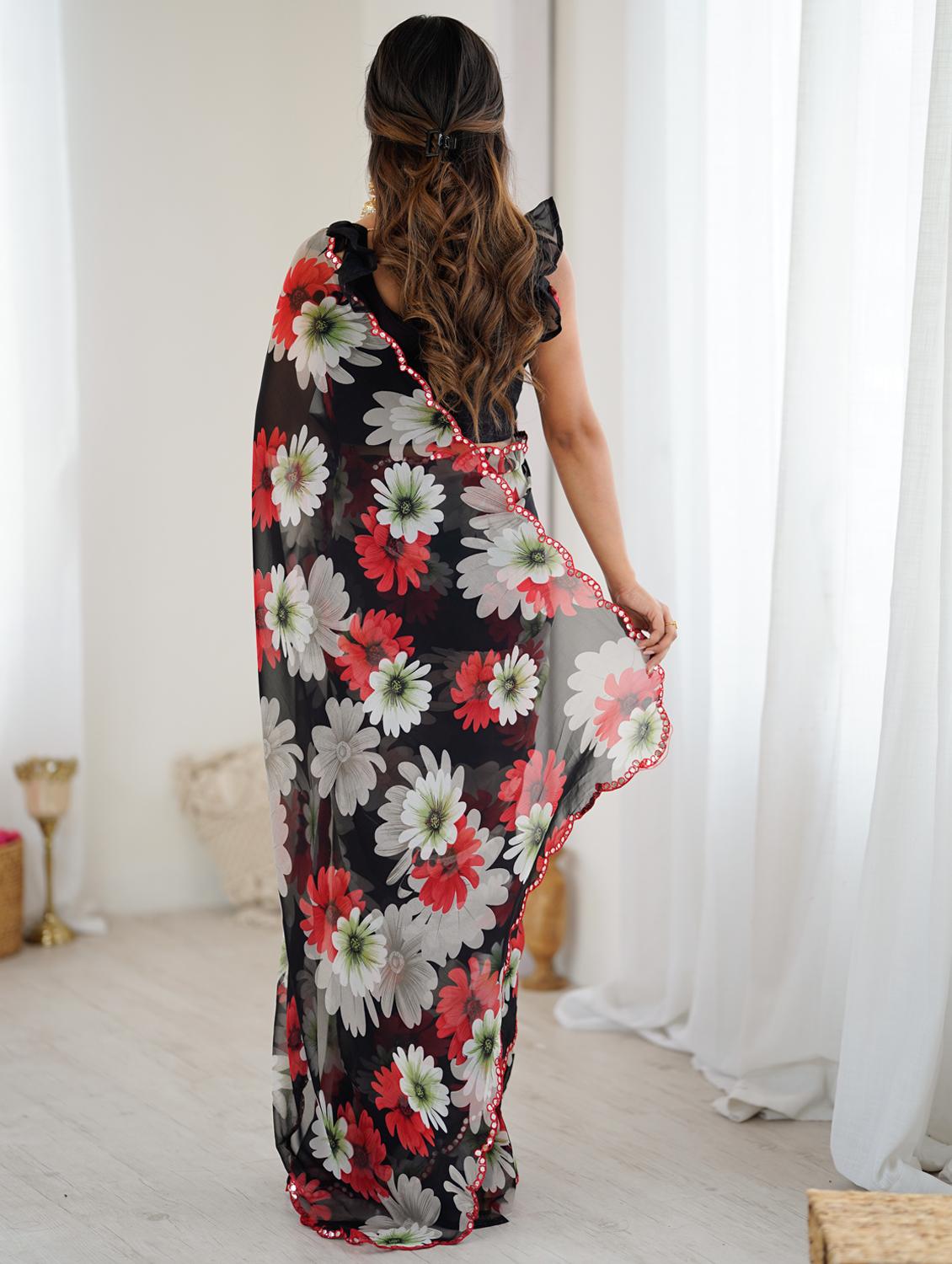women floral printed saree with blouse - 22066335 - Standard Image - 3