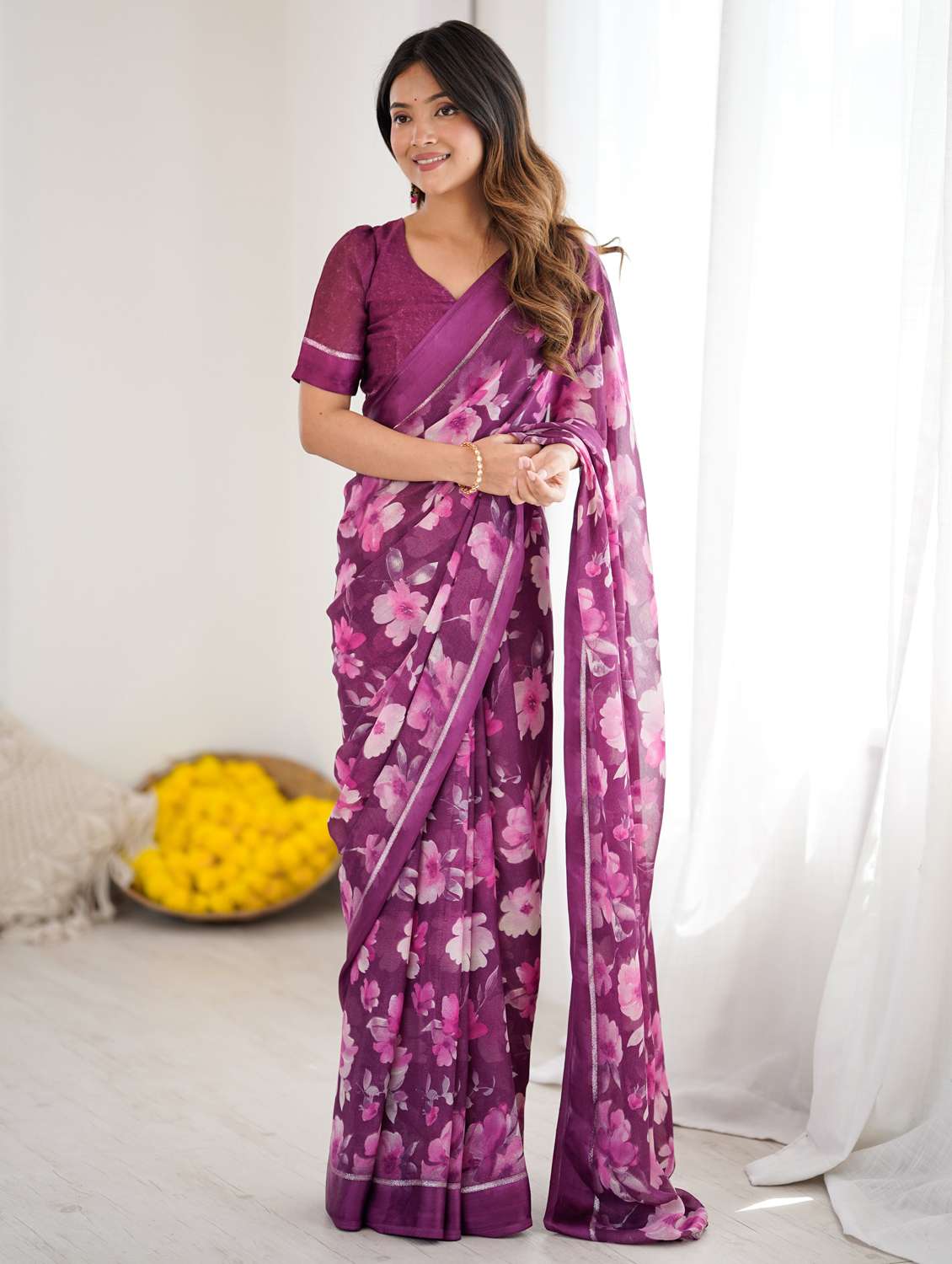 women printed casual wear saree with blouse - 22066347 -  Zoom Image - 0