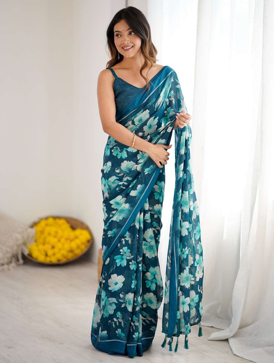 women printed casual wear saree with blouse