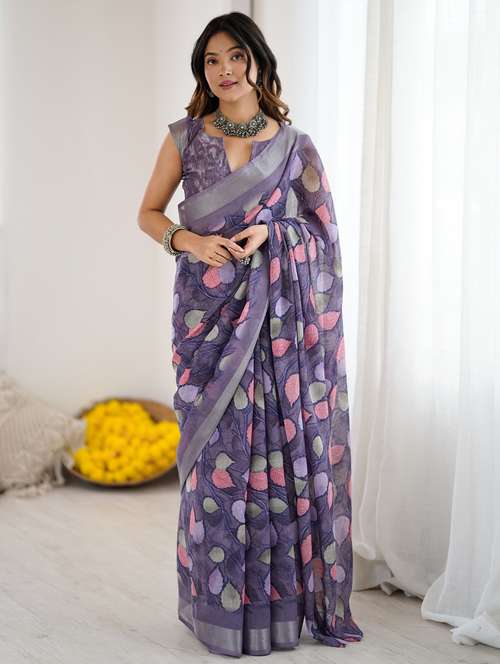 women printed casual wear saree with blouse - 22066350 - Standard Image - 0