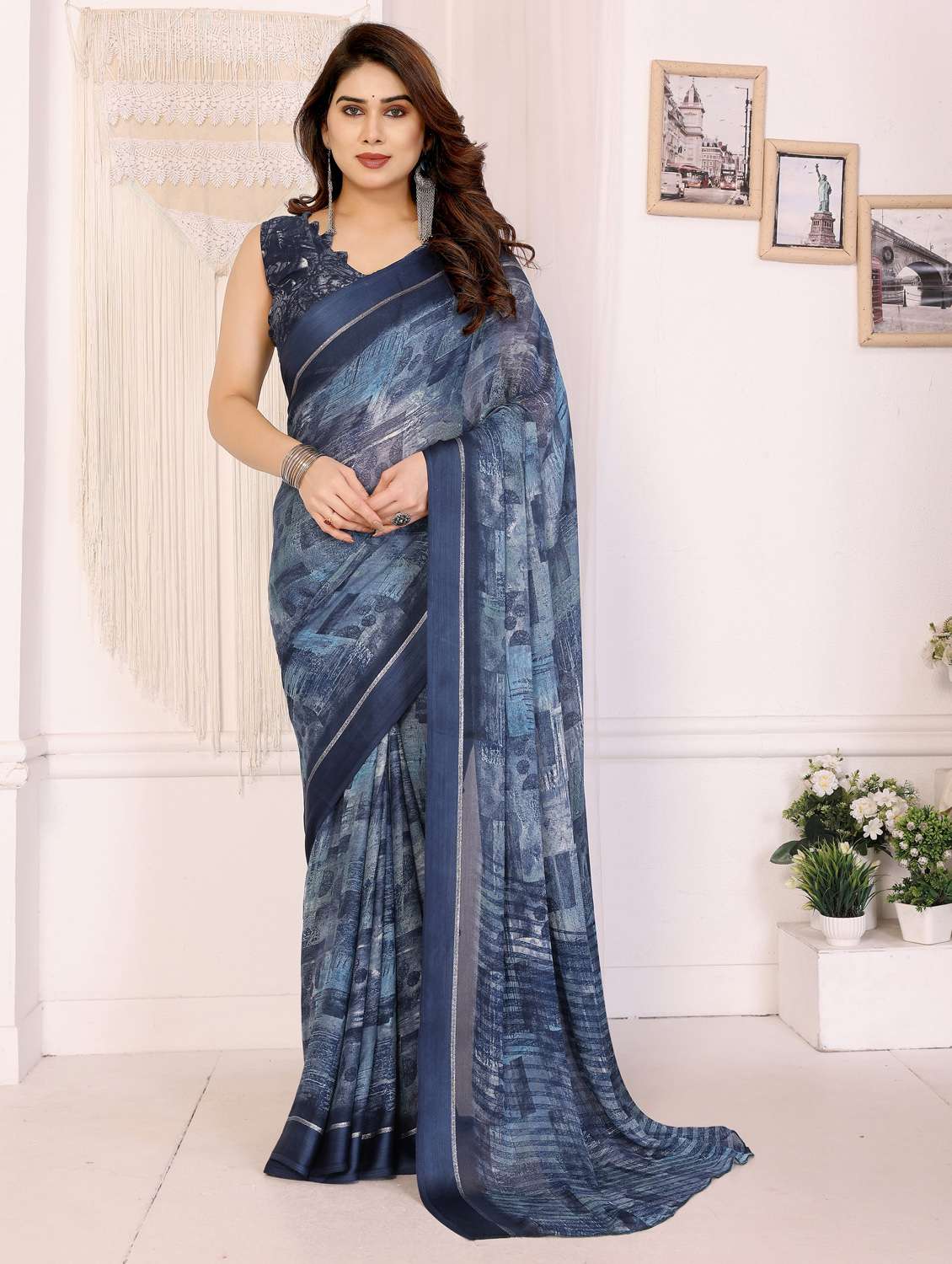 women printed casual wear saree with blouse