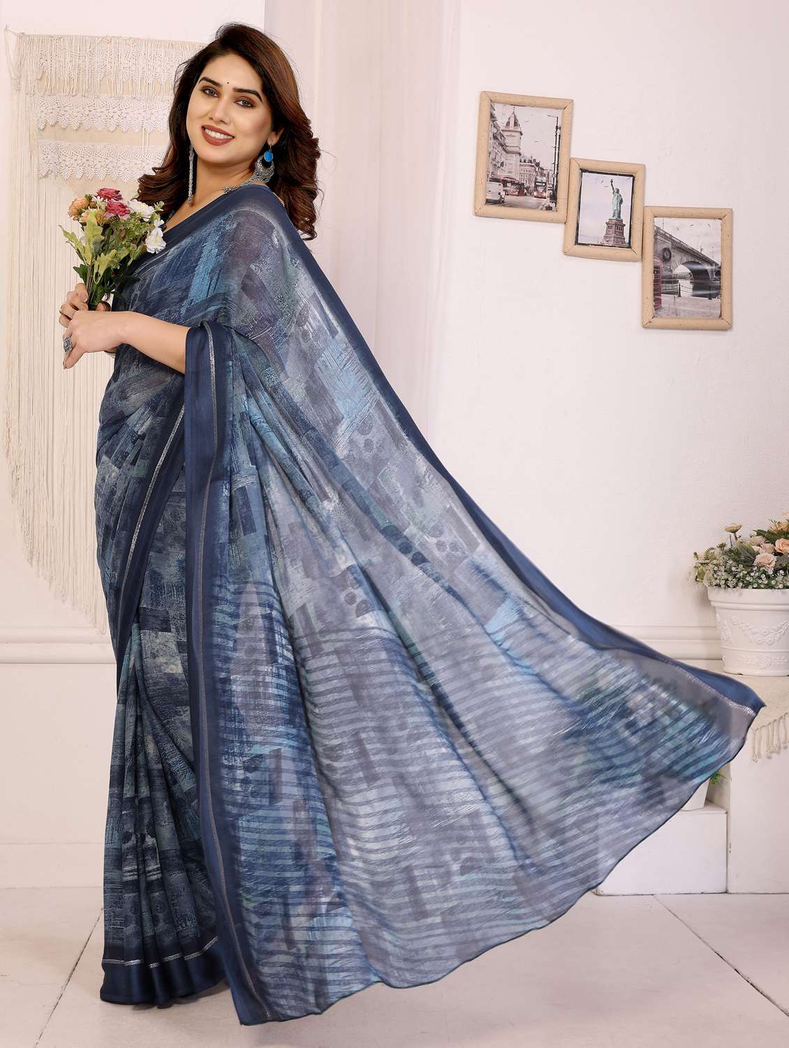 women printed casual wear saree with blouse - 22066354 -  Standard Image - 3