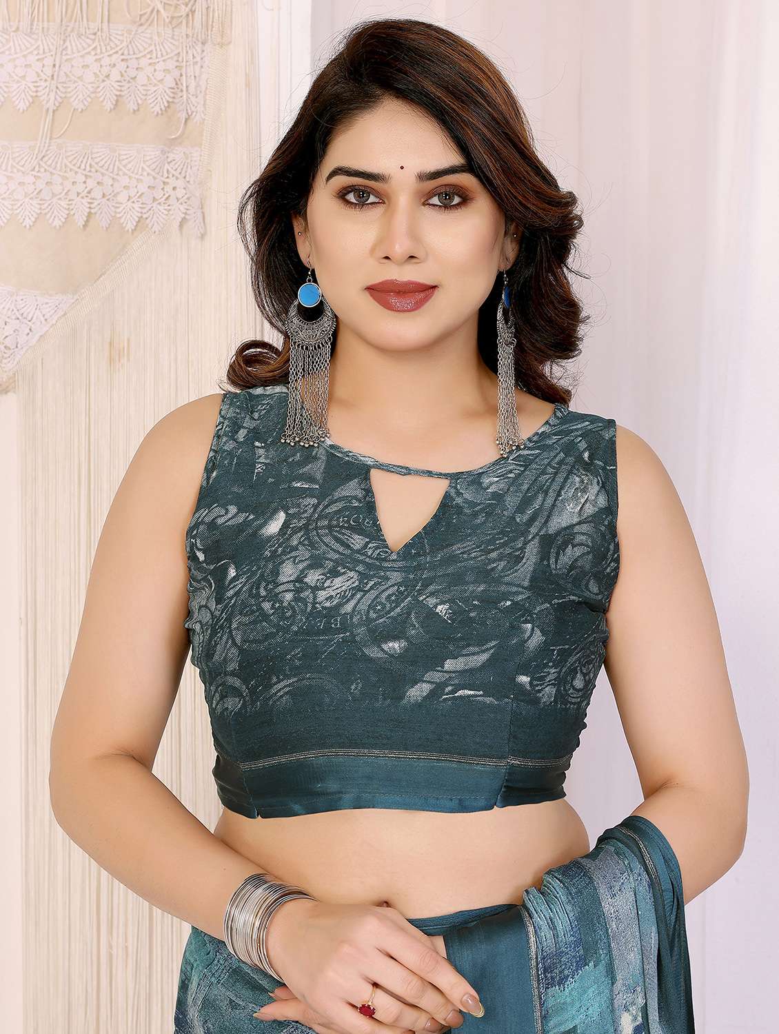 women printed casual wear saree with blouse - 22066357 -  Standard Image - 5