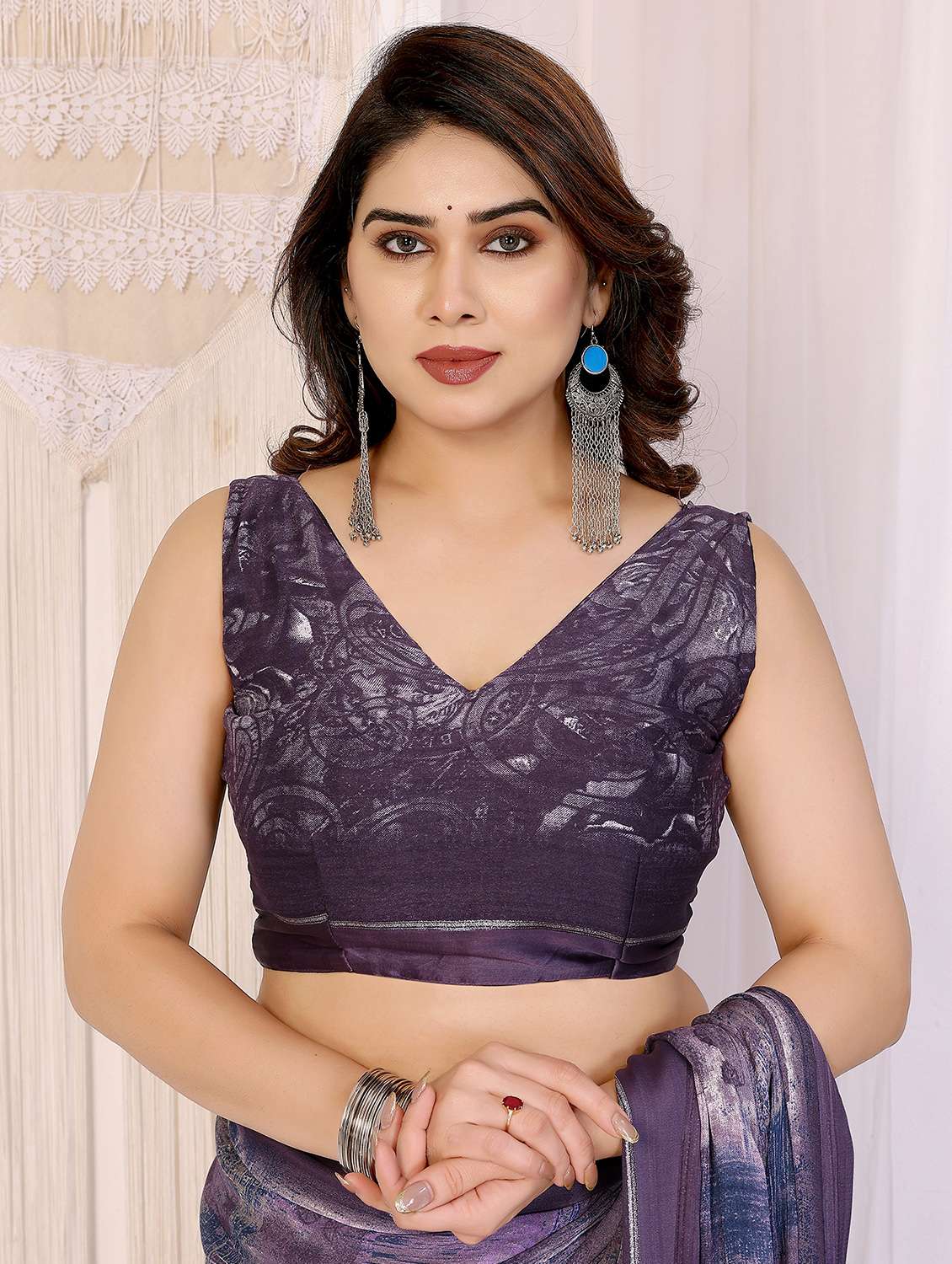 women printed casual wear saree with blouse - 22066358 - Standard Image - 5