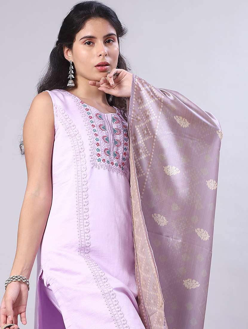 women embroidered sleeveless kurta and pant with dupatta - 22066428 -  Standard Image - 3