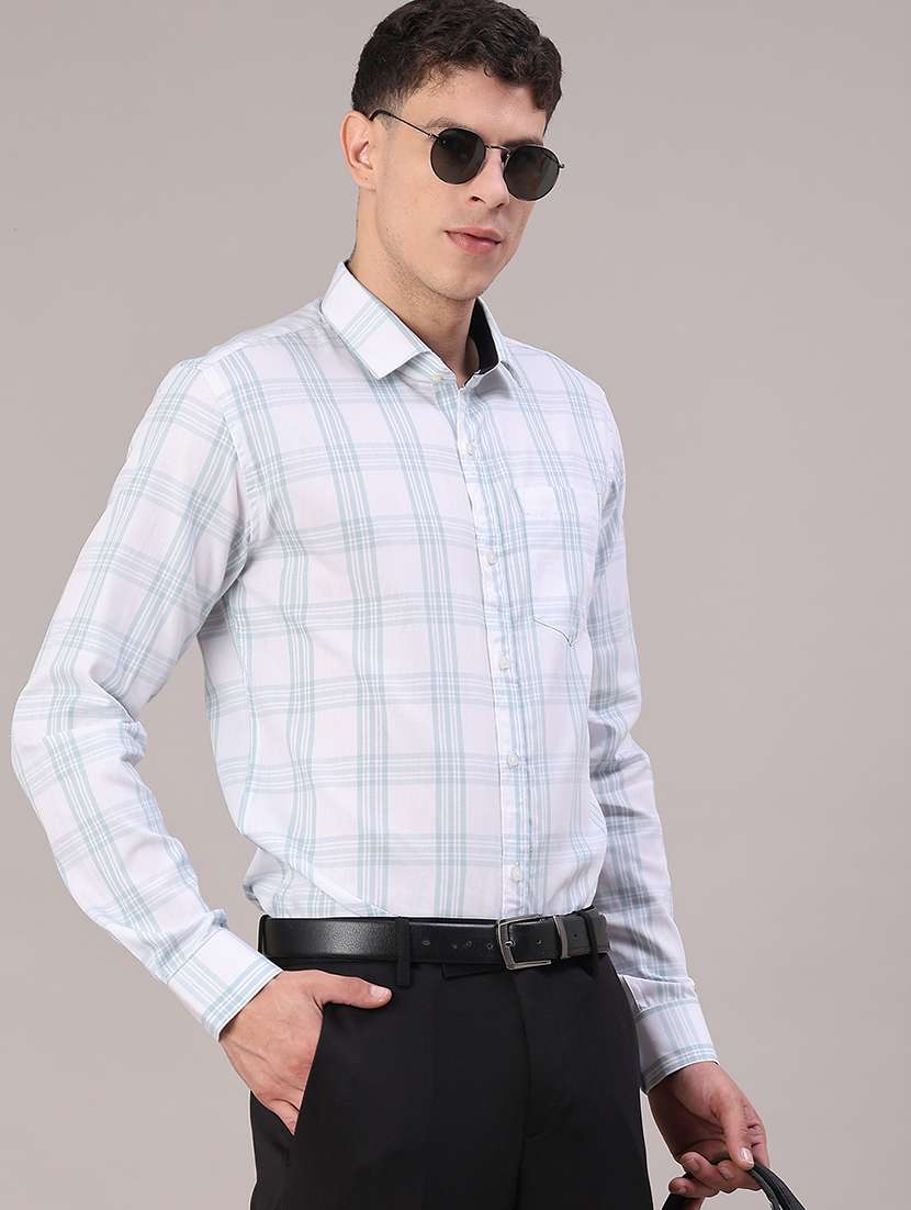 men checkered collared long sleeve shirt