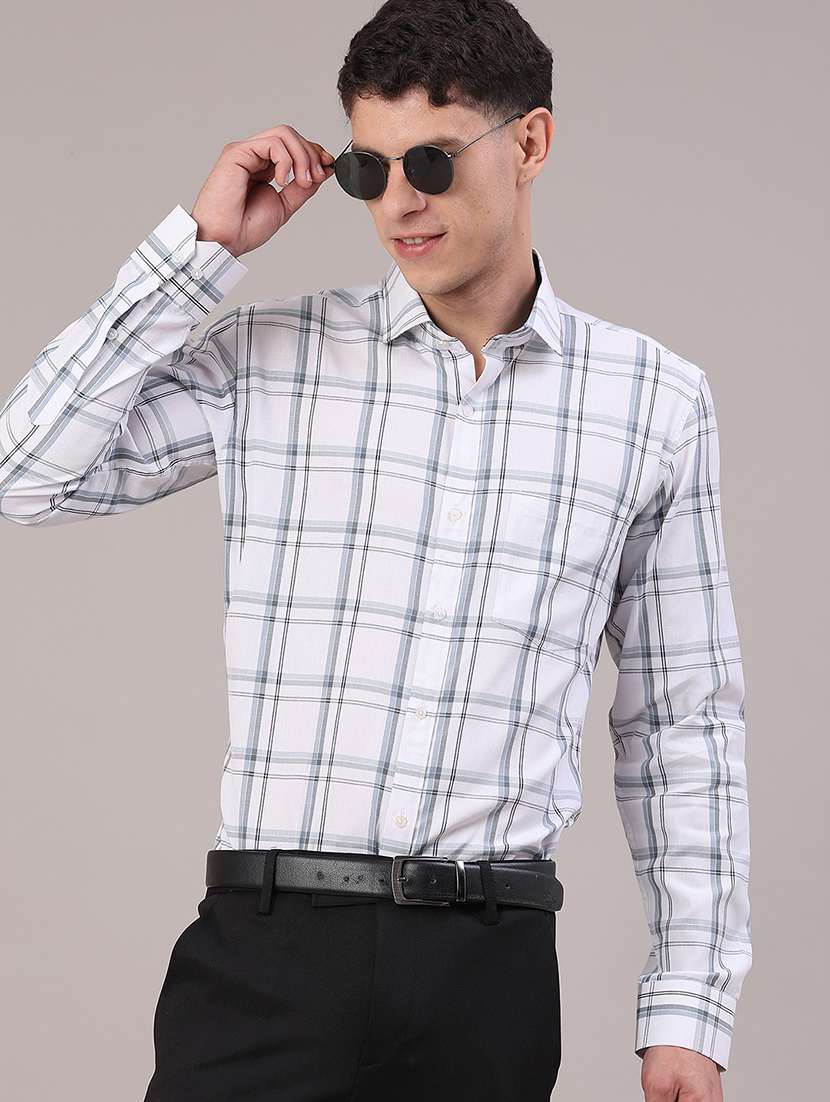men checkered collared long sleeve shirt