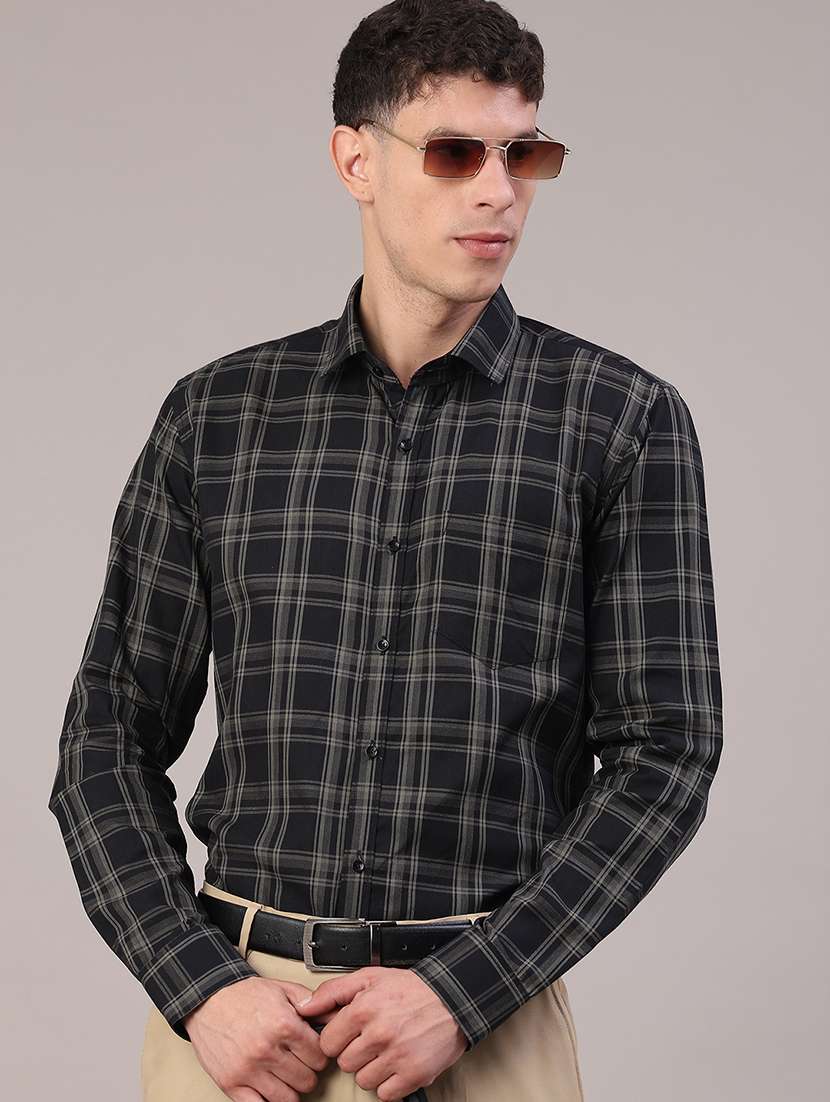 men checkered collared long sleeve shirt