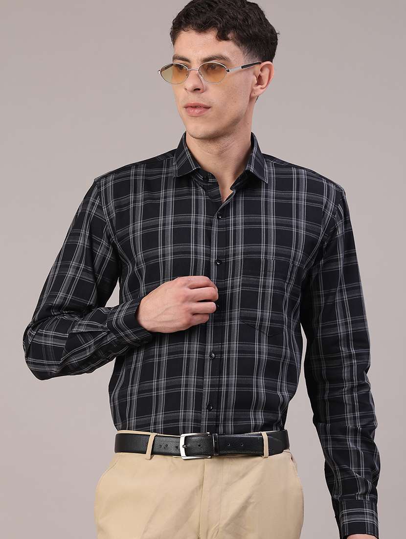 men checkered collared long sleeve shirt
