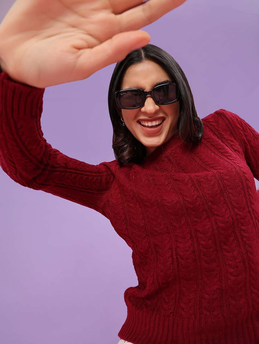 women self design long sleeve waist length pullover