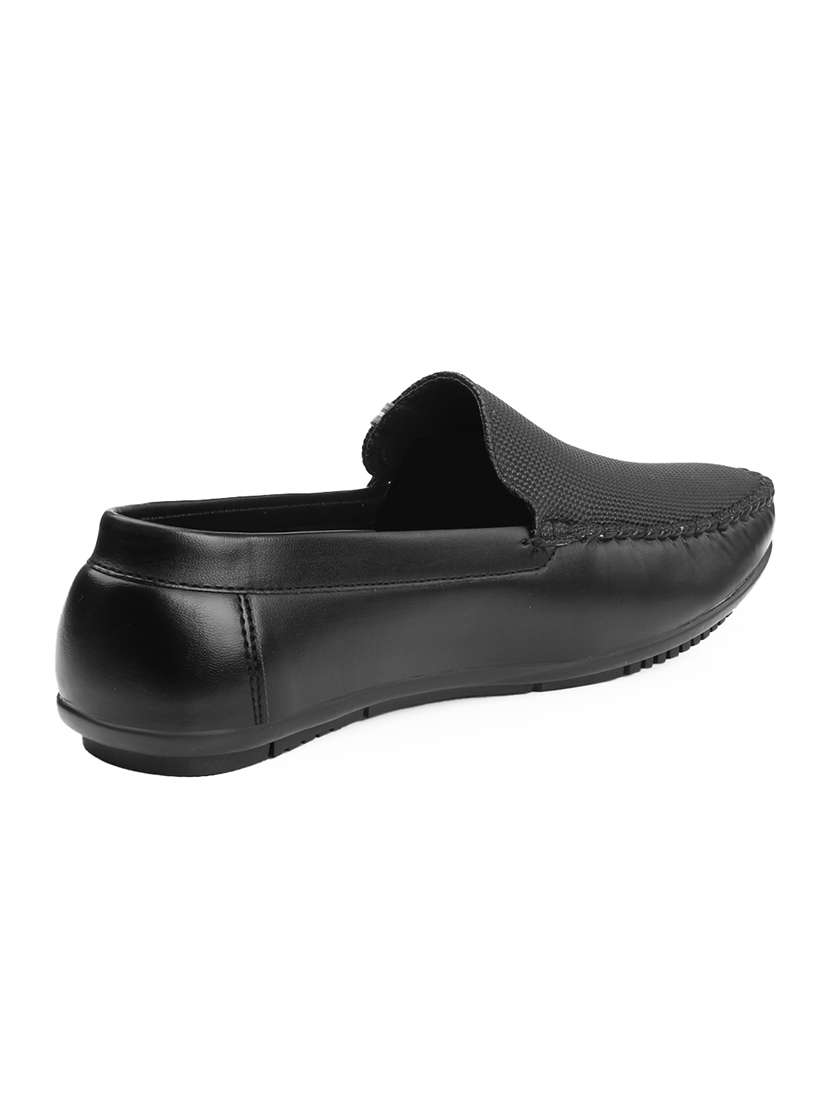 men solid slip on loafer - 22067548 - Standard Image - 3