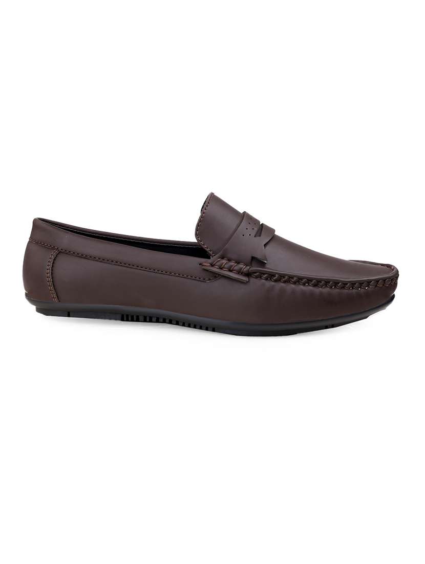 men solid slip on loafer - 22067562 - Standard Image - 3