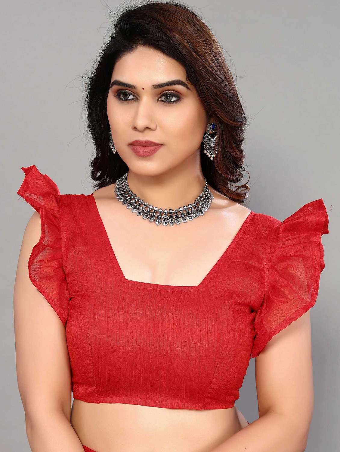 women striped plain saree with blouse - 22068153 -  Standard Image - 5