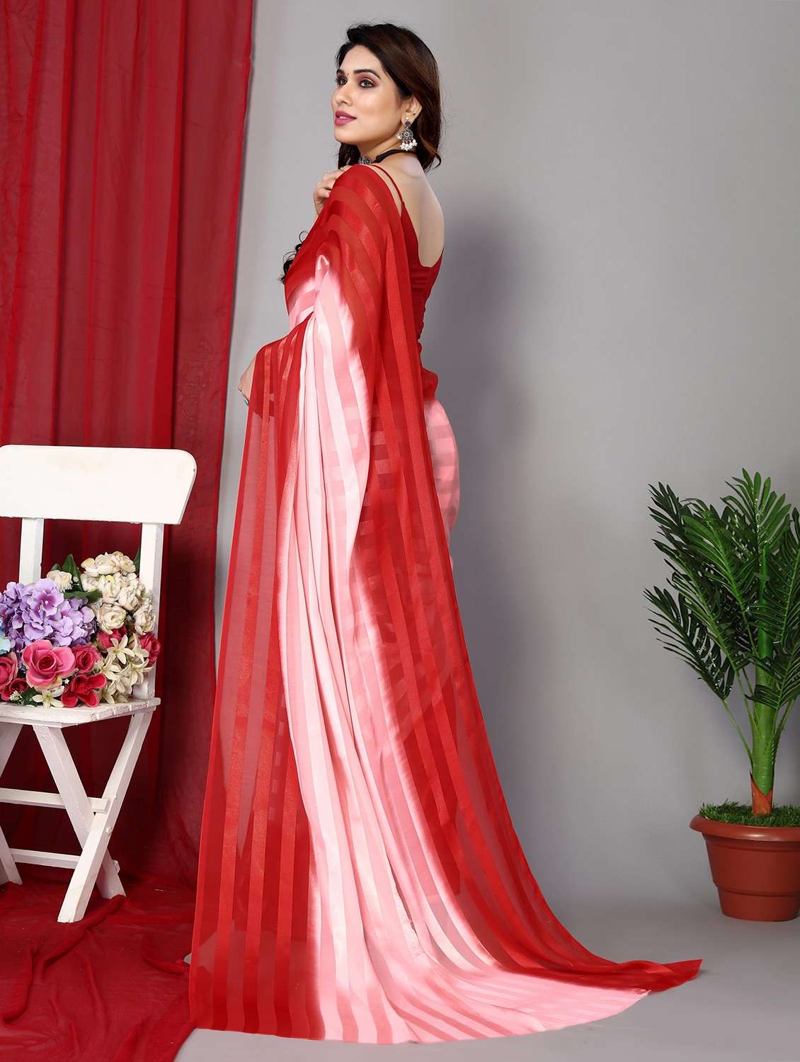 women ombre printed saree with blouse - 22068160 -  Standard Image - 3