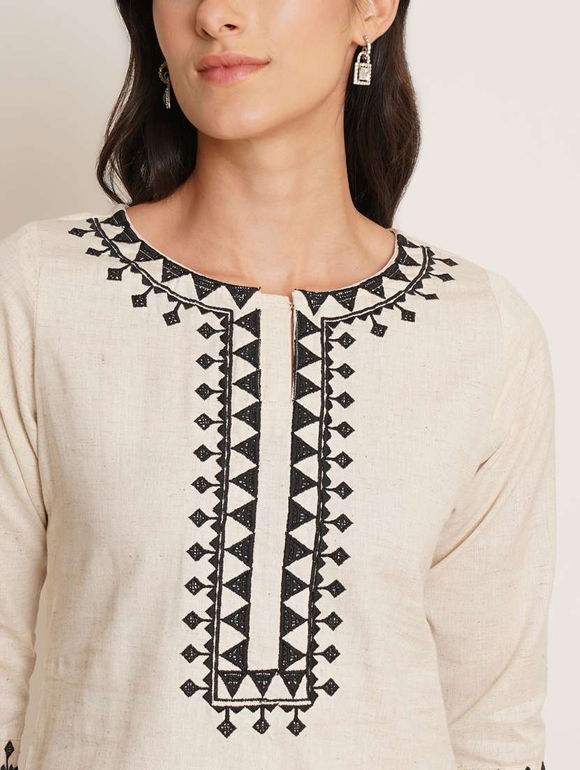 women embroidered three quarter sleeve straight kurti - 22068278 - Standard Image - 3