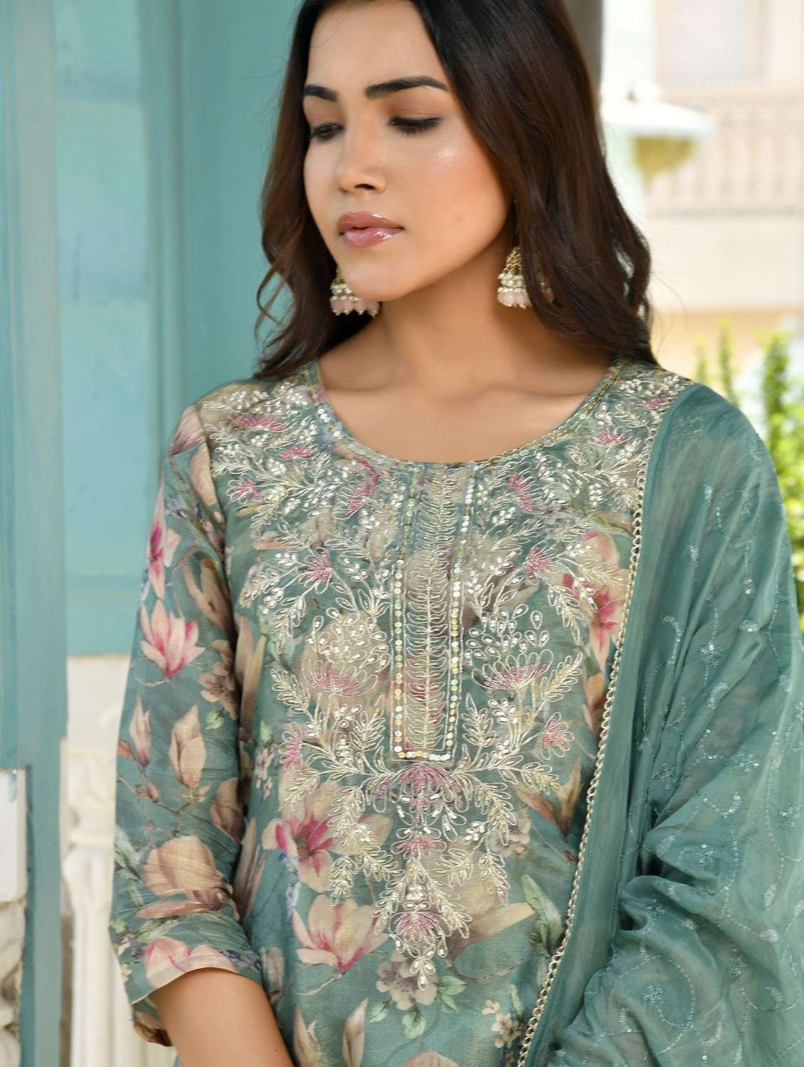 women three quarter sleeve kurta pant with dupatta set - 22068460 -  Standard Image - 5