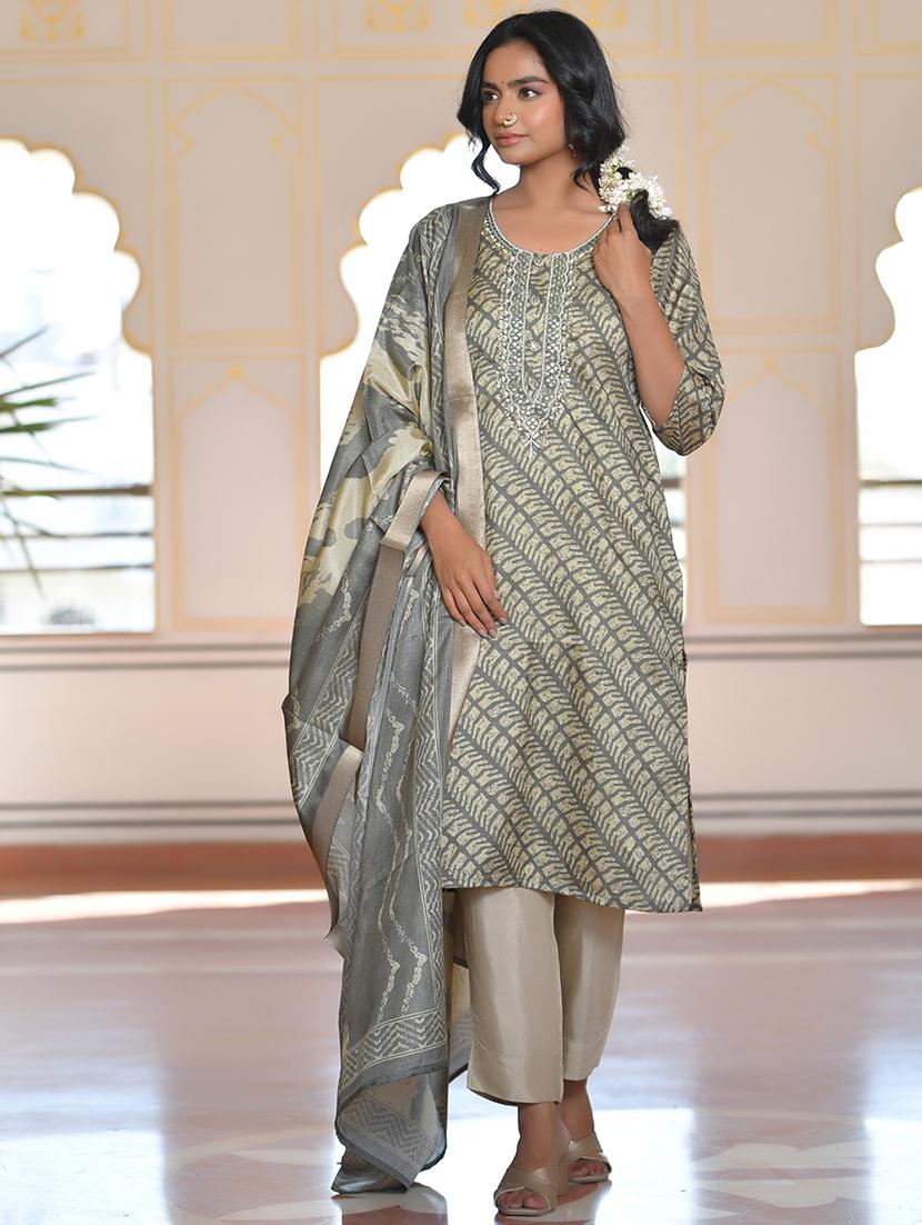 women three quarter sleeve kurta pant with dupatta set