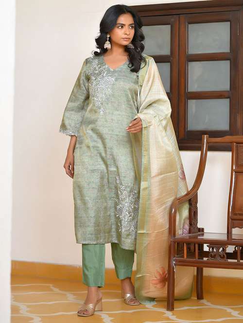 women three quarter sleeve kurta pant with dupatta set - 22068483 -  Standard Image - 0