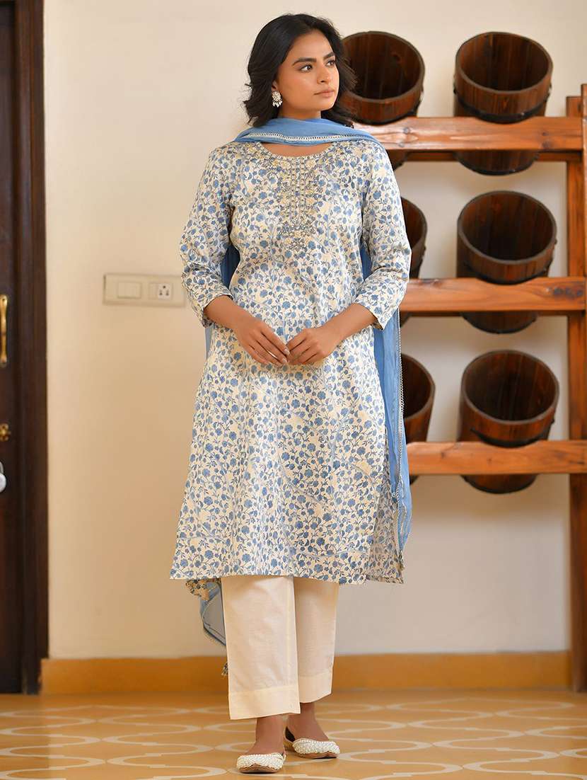 women three quarter sleeve kurta pant with dupatta set