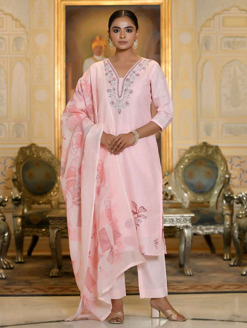 women three quarter sleeve kurta pant with dupatta set - 22068495 - Standard Image - 3