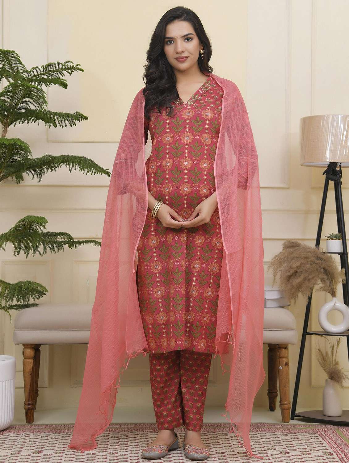 women three quarter sleeve kurta pant with dupatta set