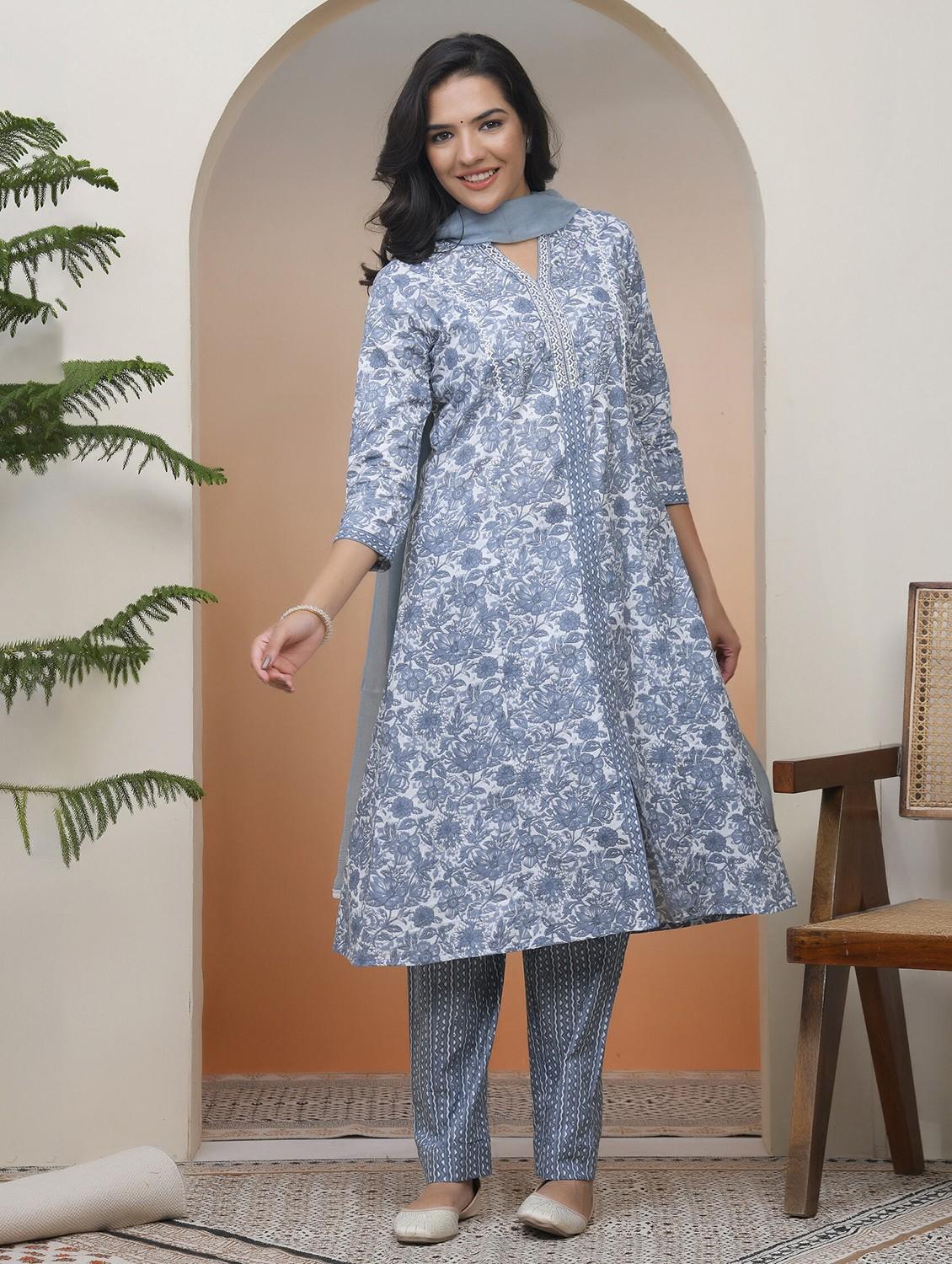 women three quarter sleeve kurta pant with dupatta set - 22068503 - Standard Image - 3