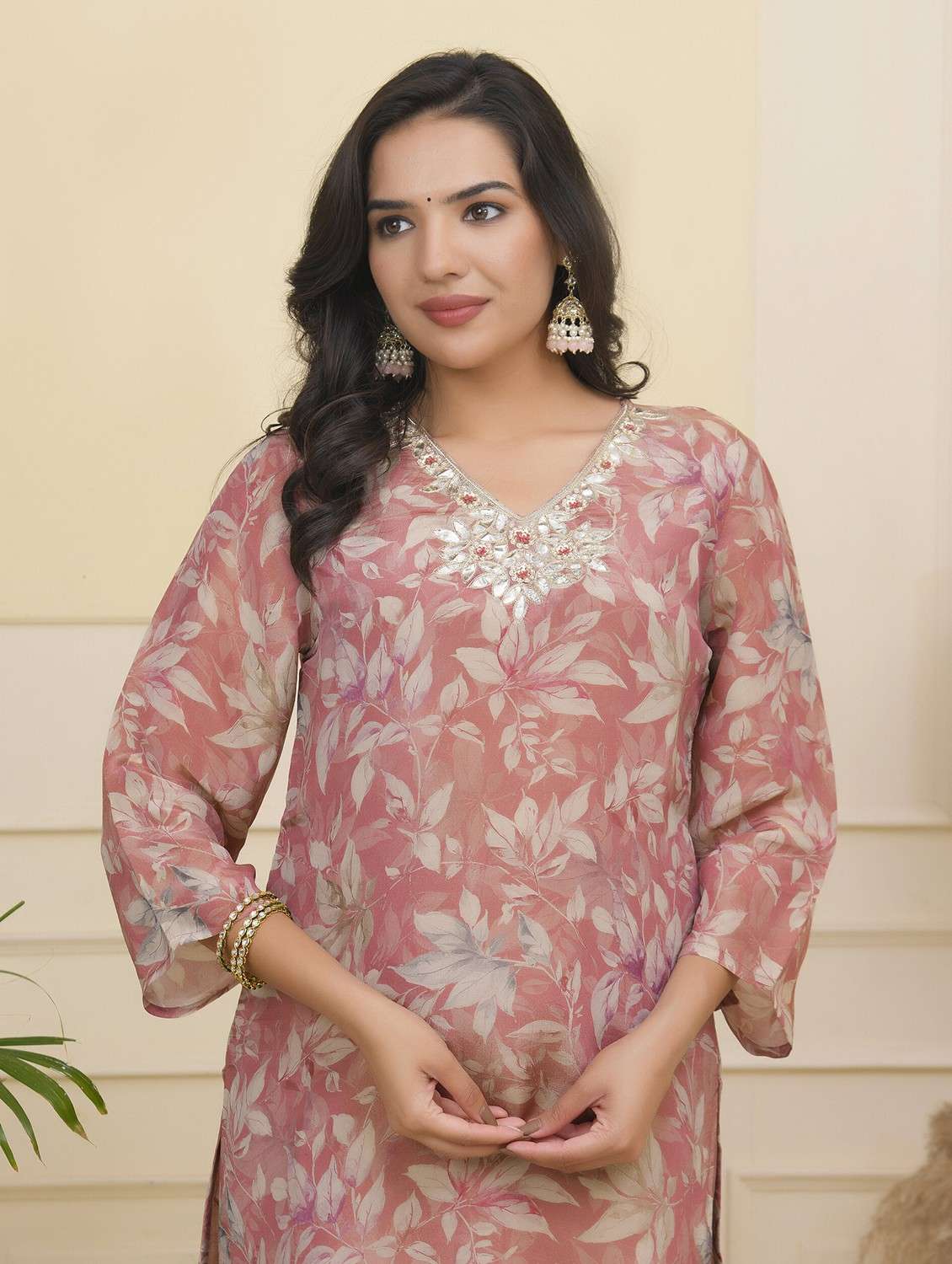women three quarter sleeve kurta pant with dupatta set - 22068505 - Standard Image - 5