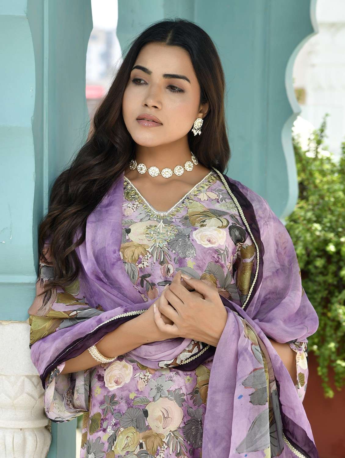 women three quarter sleeve kurta pant with dupatta set - 22068509 - Standard Image - 3
