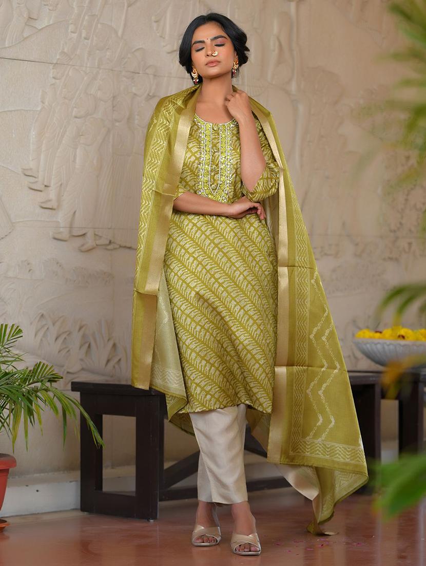women three quarter sleeve kurta pant with dupatta set