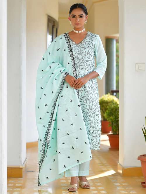 women three quarter sleeve kurta pant with dupatta set - 22068523 - Standard Image - 0