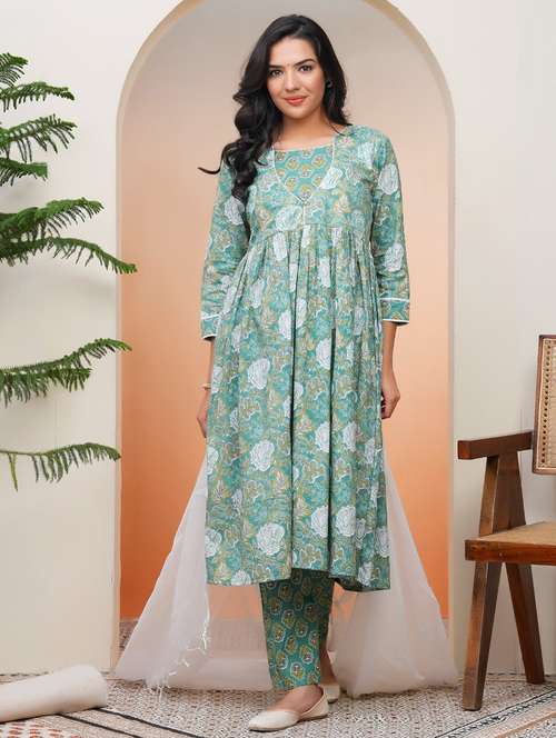 women three quarter sleeve kurta pant with dupatta set - 22068529 - Standard Image - 0