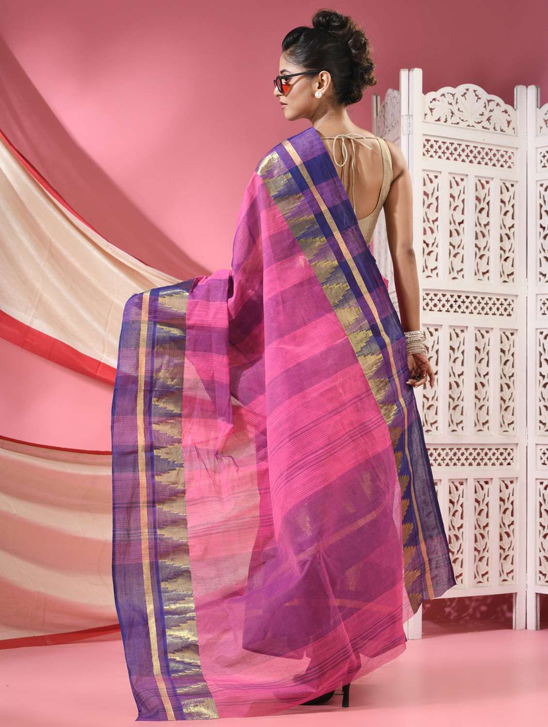 women self design handloom saree - 22068610 -  Standard Image - 3