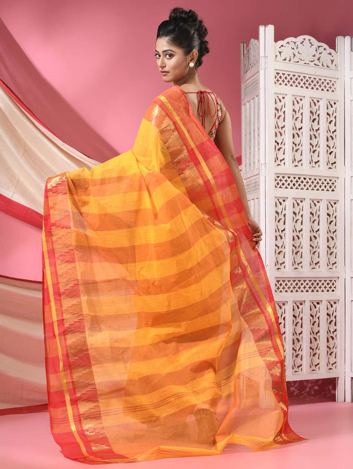 women self design handloom saree - 22068612 -  Standard Image - 3