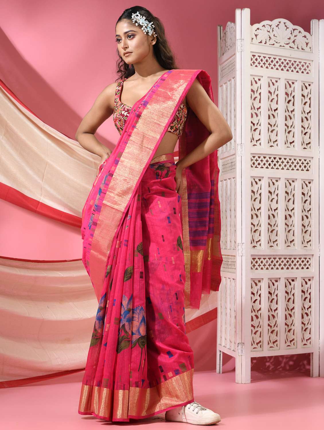 women floral handloom saree with blouse