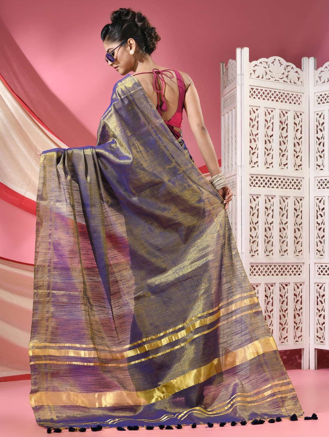 women solid tussar silk saree with blouse - 22068651 - Standard Image - 3