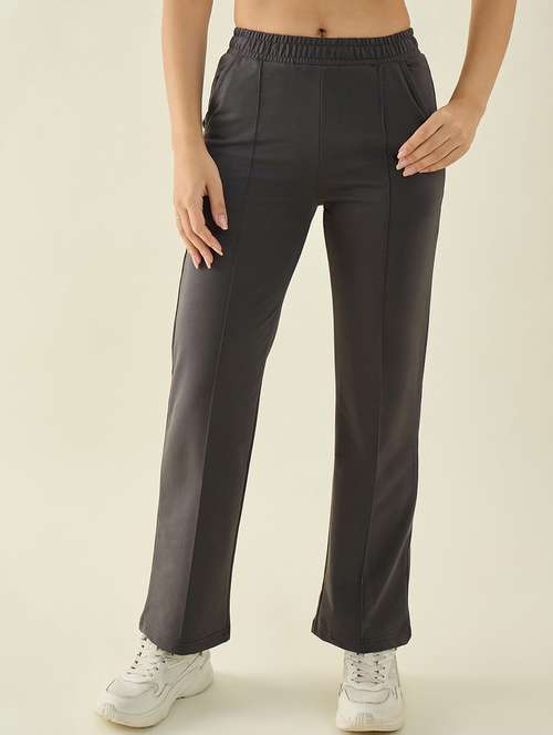 women solid mid rise straight trouser - 22068811 - Standard Image - 0