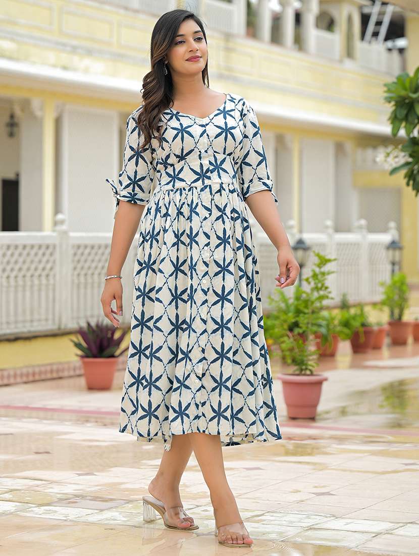 women printed puff sleeve fit & flare dress - 22069139 -  Zoom Image - 0