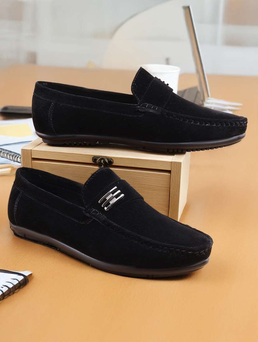 men black slip on loafer
