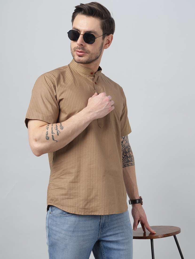 men mandarin neck short sleeve short kurta