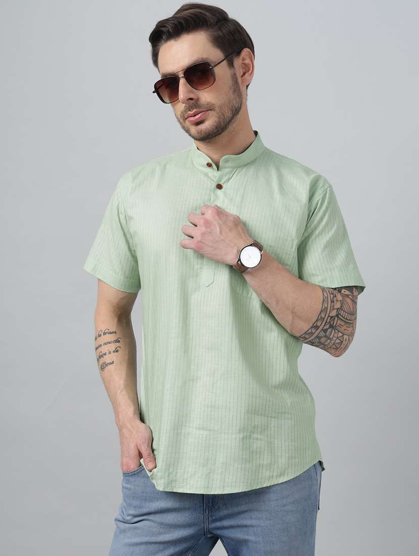 men mandarin neck short sleeve short kurta
