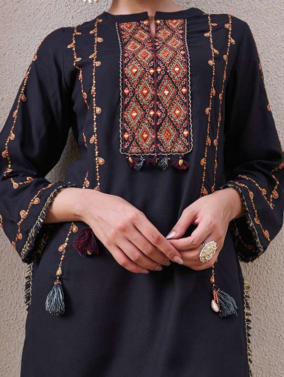 women embroidered long sleeve ethnic co-ord set - 22069624 - Standard Image - 5