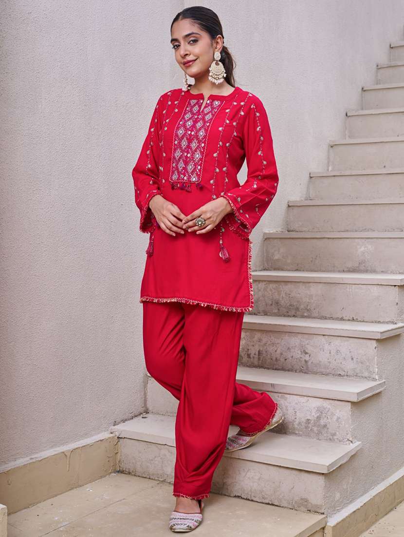 women embroidered long sleeve ethnic co-ord set - 22069625 - Standard Image - 3
