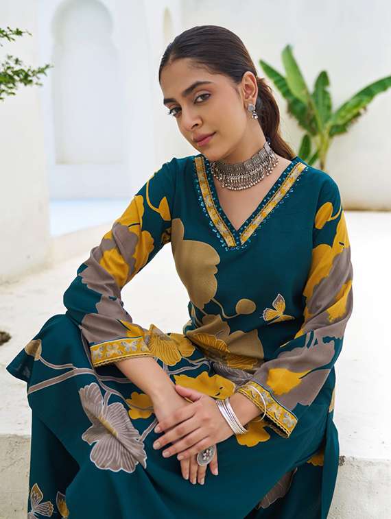 women floral printed long sleeve kurta palazzo set - 22069648 - Standard Image - 5