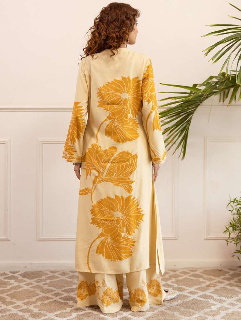 women floral printed long sleeve kurta palazzo set - 22069651 - Standard Image - 3